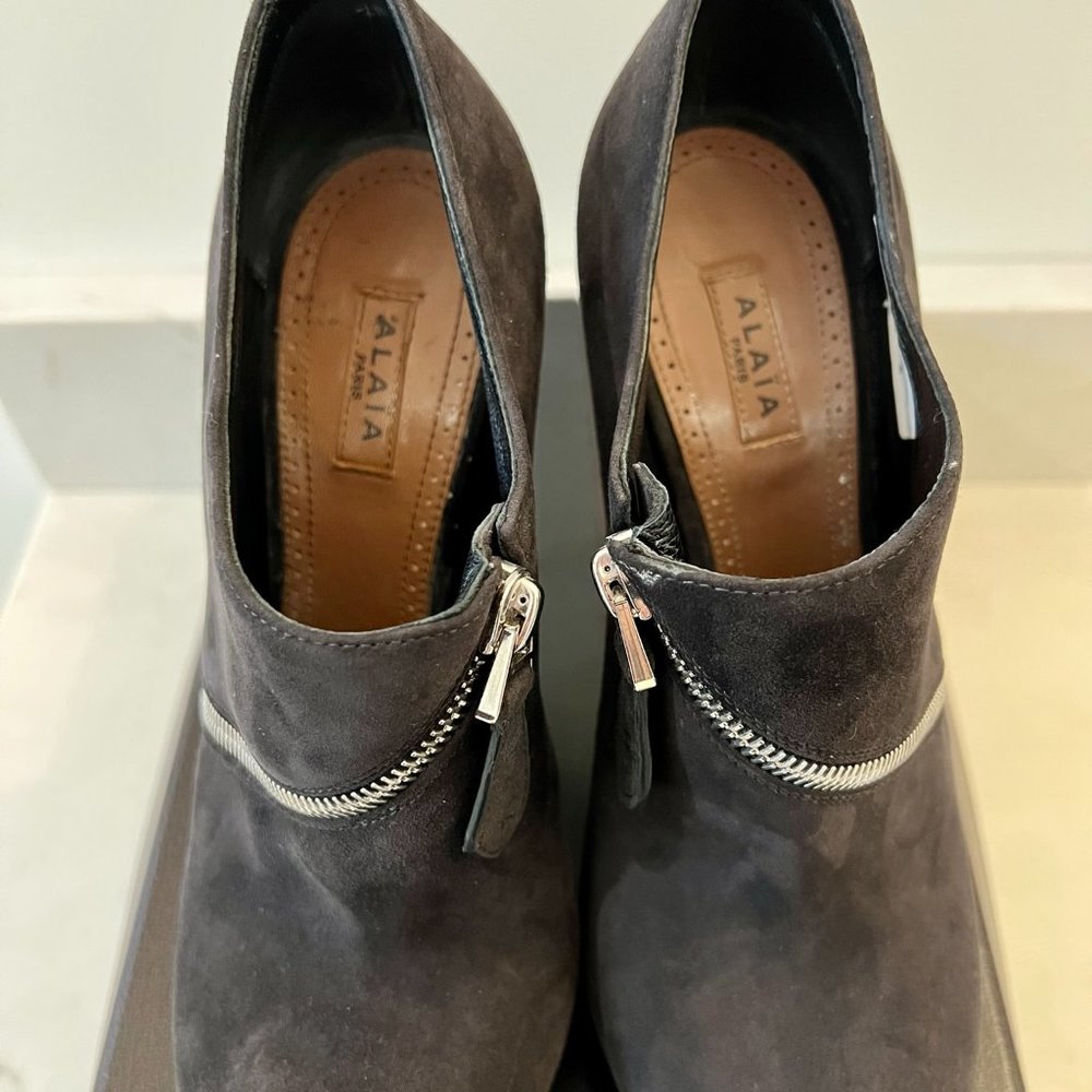 Alaia, Grey Zipper Bootie, Size 39 - image 7